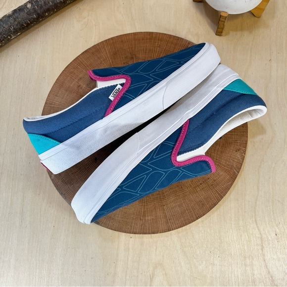 *Vans | Multi Color Blue Print Classic Slip-On Sneaker SN 721454 Size 8.5M/10L - Picture 6 of 16
